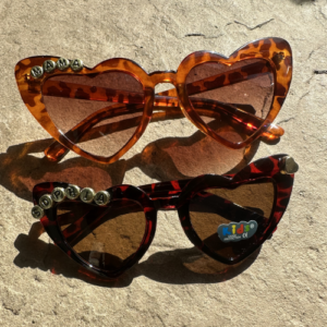 Minimalist Character Round Frame